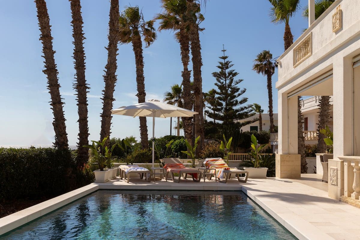 Pool villa near the coast at Capilungo photo 2